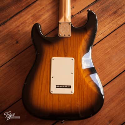 Fender 50th Anniversary Stratocaster Sunburst 2004 image 2