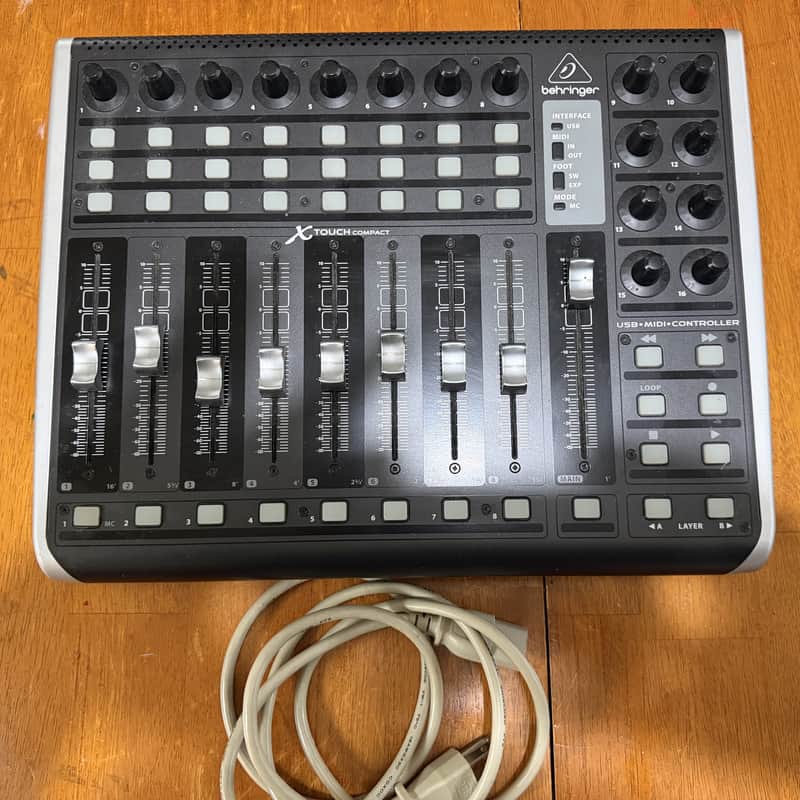Behringer X-TOUCH COMPACT Universal DAW Control Surface