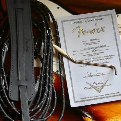 Fender Masterbuilt'60 Korina John Cruz Relic Sunburst 2010 image 11