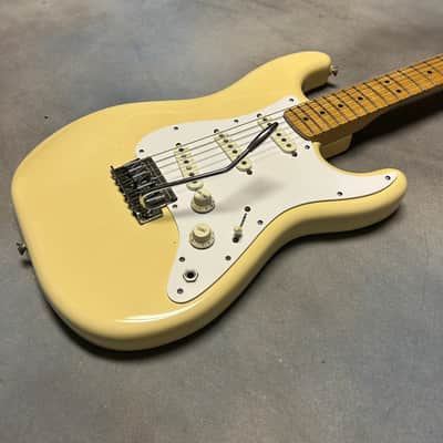 Fender Standard Stratocaster (2-Knob) 1983 - 1984 | Reverb