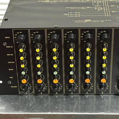 Yamaha M406 Professional Mixer image 7