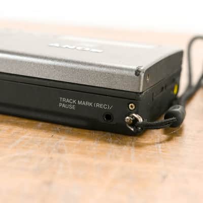 Sony MZ-B3 Portable MiniDisc Recorder (NO POWER SUPPLY) CG01NE0 image 12