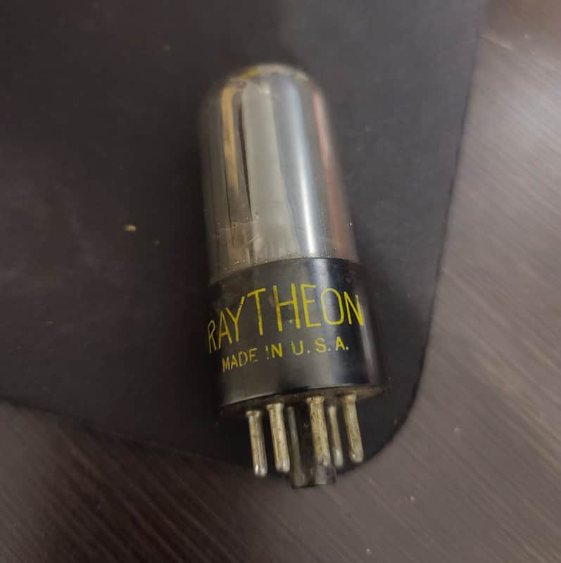 Raytheon 6V6GT Tube image 1