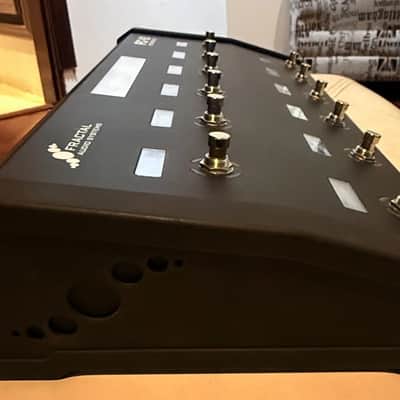 Fractal Audio Axe-FxI II Preamps FX Processor w/ FC-12 Foot Controller image 9