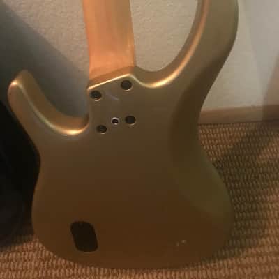 Peavey Axcelerator USA  fretless bass image 3