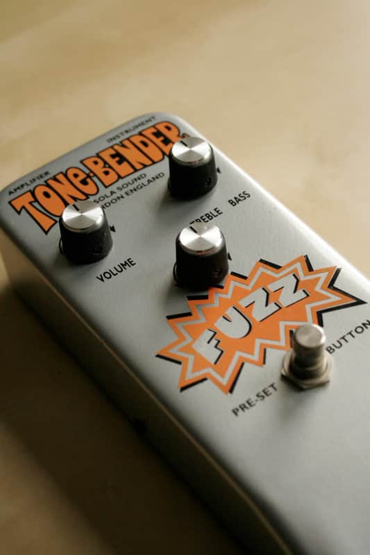 ColorSound/Tonebender ‘90Reissue ハンドメイド Colorsound Tone Bender Fuzz 90's Reissue | Reverb UK