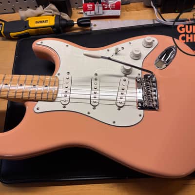 2021 Fender MIJ Japan Hybrid II Stratocaster Flamingo Pink w/ Tweed HSC image 13
