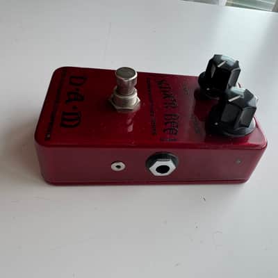 DAM Super Bee Red #67 (2010) – Early Serial – Rare Handbuilt Fuzz – Mint image 2