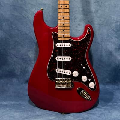Fender Deluxe Super Strat 2001 - Crimson Red Transparent image 1