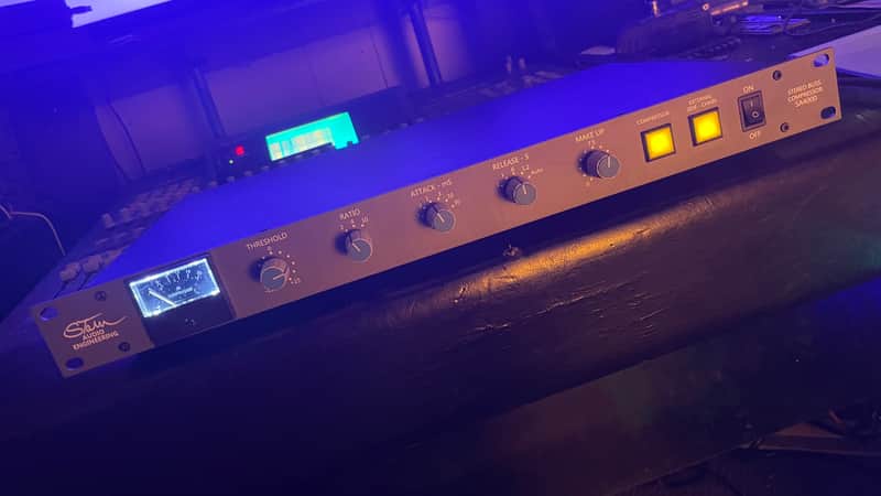 Stam Audio SA4000 MK1 SSL Style VCA Buss Compressor - Grey image 1