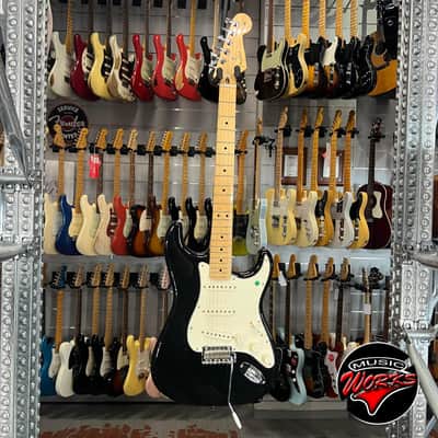 Fender   Stratocaster Player Black image 2