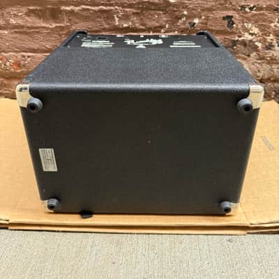Fender Rumble 25 V3 25-Watt 1x8" Bass Combo Amplifier – Black – Used image 13