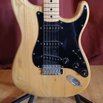 Fender Stratocaster – 1979 – Maple Neck – COA by No.Tom, Denmark St – UK image 1