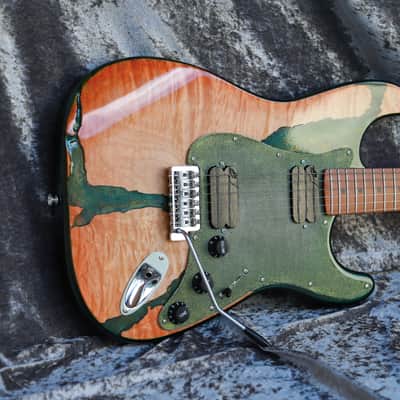 GB Liuteria Traditional Strato orange maple and green resin image 16