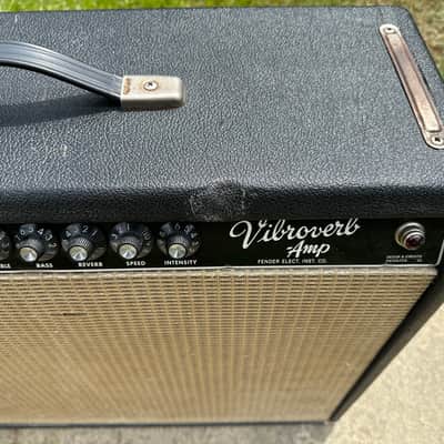 Fender Vibroverb 2-Channel 40-Watt 1x15" Guitar Combo 1963 - 1964 - Black Panel w/ JBL image 3