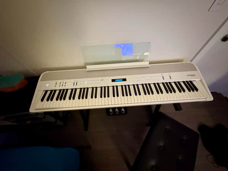Roland FP-90X Digital Piano Bundle (RPU-3 Pedal, Z-Stand, Bench) - Rarely Used image 1