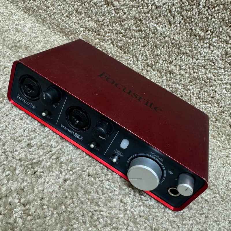 Focusrite Scarlett 2i2 USB Recording Interface 2nd Gen image 1