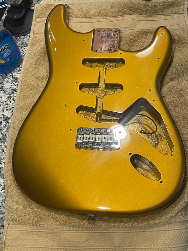 Fender Eric Johnson Stratocaster 2010 - Gibson Gold Top Lacquer image 1