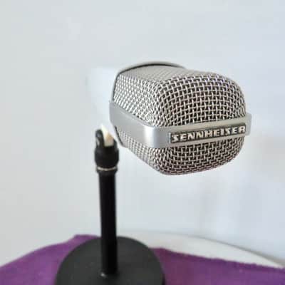 Sennheiser MD 421-N Cardioid Dynamic Microphone image 7