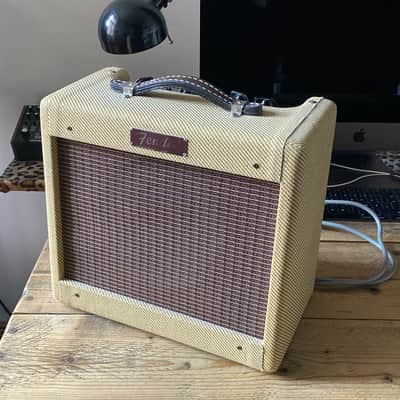 Fender Bronco-Amp 2-Channel 15-Watt 1x8" Solid State Guitar Practice Amp 1994 - 2001 - Tweed image 1