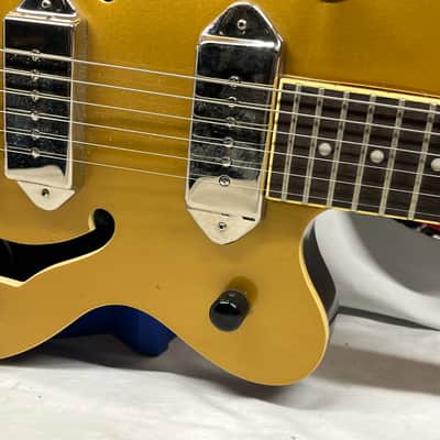 Epiphone Wildkat Studio Semi-Hollow Body Electric Guitar with Case - Metallic Goldtop image 6