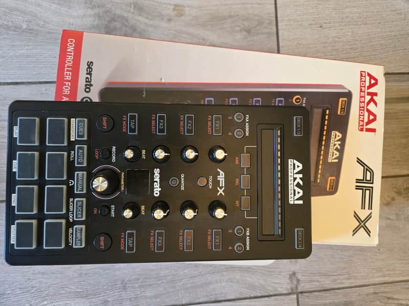 Akai AFX Controller 2010s - Black