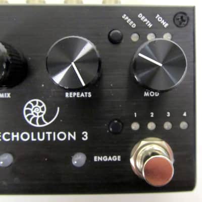 Mint Pigtronix Echolution 3 Stereo Multi-Tap Delay Mint Condition image 9