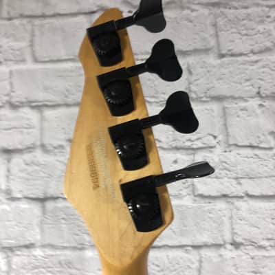 Peavey Fury 4 String Bass White 1980s image 9