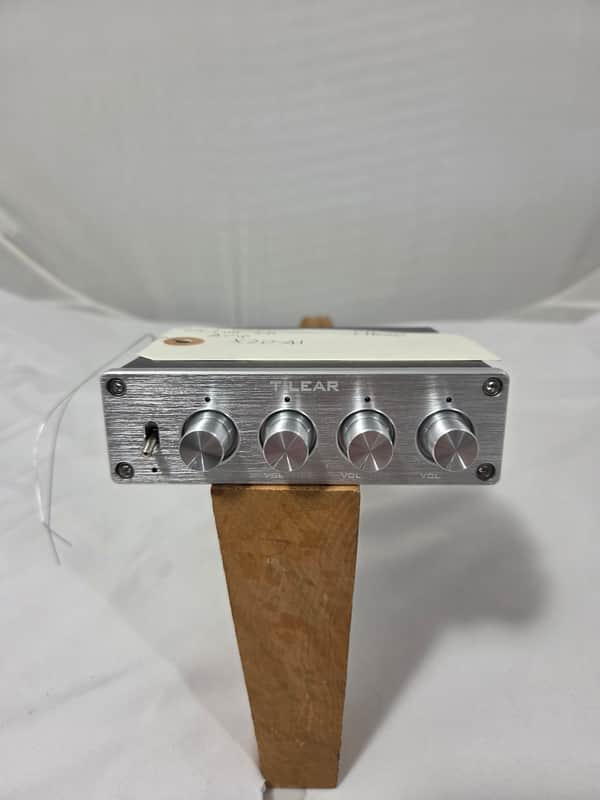 Tilear XZD-A1 Audio Signal Distributor Audio Distributor image 1