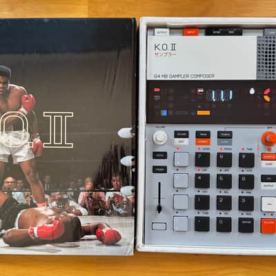 Teenage Engineering EP–133 K.O. II w/ Decksaver + Soft Case image 2