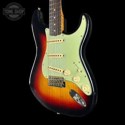Fender Custom Shop TSG Exclusive ’63 Stratocaster Chambered 3-Tone Sunburst Journeyman Relic w/case CZ588375 image 2