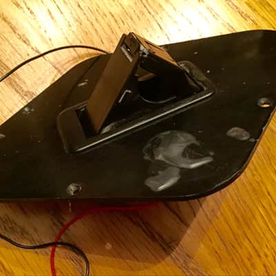 Les Paul Control Plate Cover With Battery Holder For Active Pickups image 3