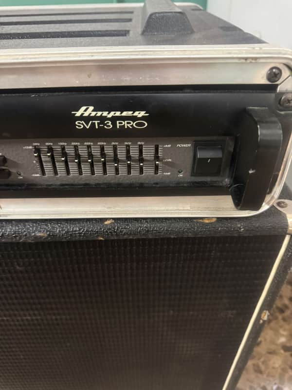 Ampeg SVT-3 PRO 450-Watt Rackmount Bass Amp Head 2007 - Present - Black imagen 1