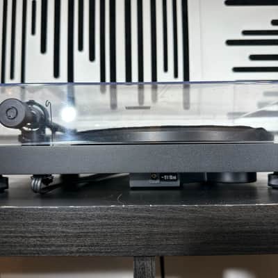 Pro-Ject Debut III Turntable image 7