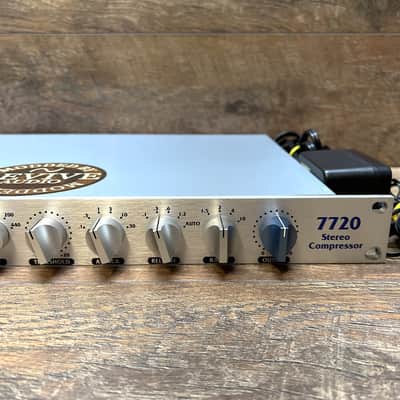 Revive Audio MODIFIED Chameleon Labs 7720, SSL Style Buss Compressor W/Cinemag-TRANSFORMER out image 4