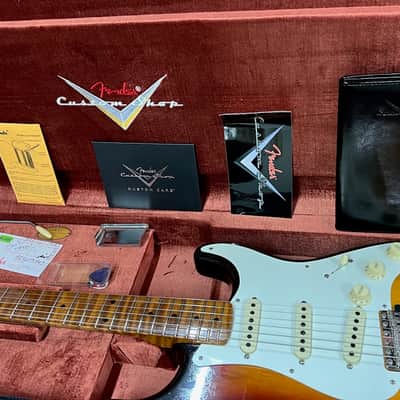 Fender Stratocaster, Limited Edition, Journeyman Relic, Closet Classic Hardware, Roasted 3A Flame Maple Neck, 1958 - Chocolate 3-Colour Sunburst image 3