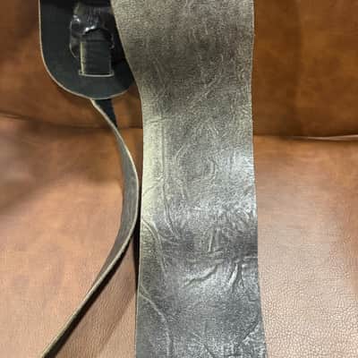 Guitar Center Vintage Leather Guitar Bass Strap -3.25" wide Black / Grey - Suede back- fixed ends image 4