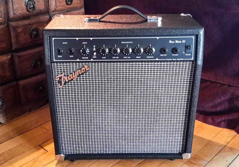 Traynor TBM25 Bass Mate 25 25-Watt 1x10" Bass Combo image 1