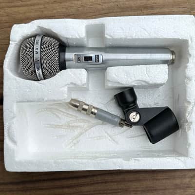 Vanco dynamic microphone MD-383 80’s - Silver image 3