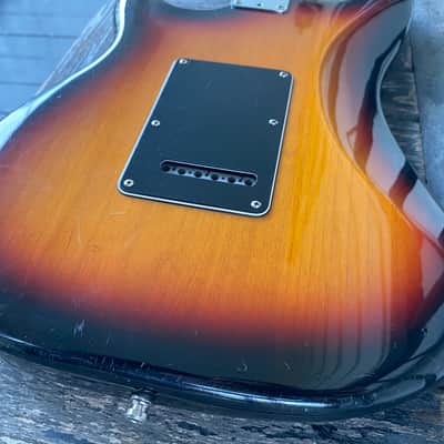 Fender American Stratocaster 2001 - Sunburst image 8