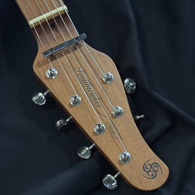 OOPEGG Standard Collection Trailbreaker Mark-1 "Prototype" H-S-S w. G5 Vibrato / Candy Apple Red image 3