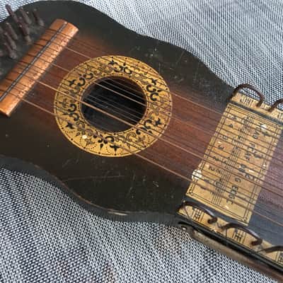 1920's Ukelin Manufacturers Advertising Co. Violin and Hawaiian Ukulele Combined Two Hole Ukelin 1929 image 8