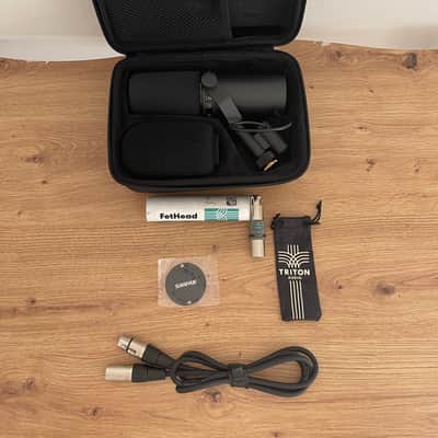 Shure SM7B Complete Bundle w/ Triton FetHead, sssnake XLR Cable, Hard Case, Box & Invoices image 1