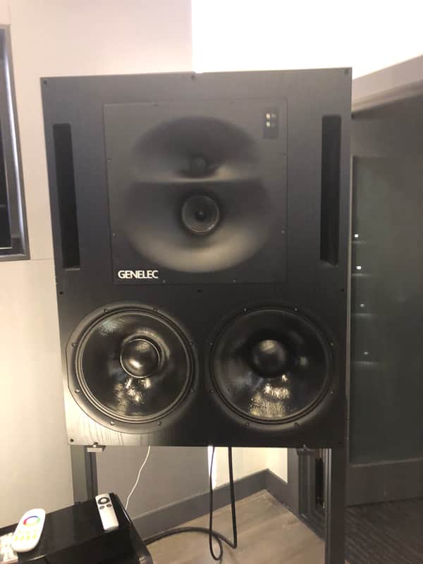 Genelec 1039A Main Monitors (Pair) 2005 Black image 1