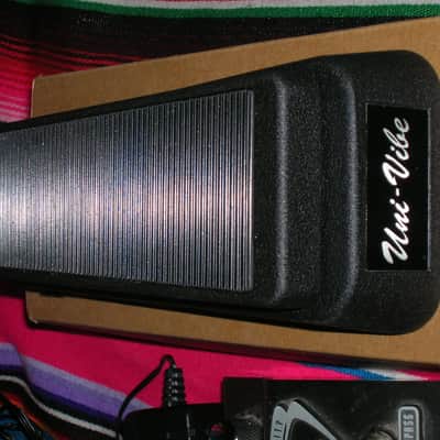 Dunlop UV-1 Uni-Vibe Chorus / Vibrato  and Foot Control image 5