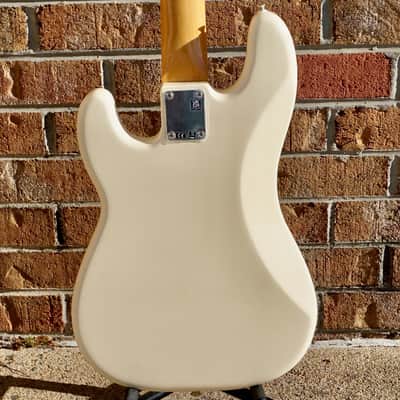 Fender Vintera® II '60s Precision Bass Rosewood Fingerboard Olympic White image 7