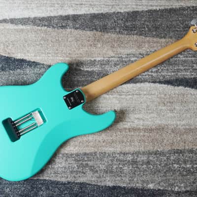 *NEW IN BOX* 2026 PRS Silver Sky Limited Edition Wild Blue USA John Mayer Matching Headstock image 8