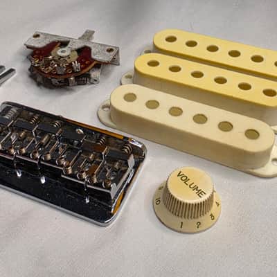 1975 Fender Stratocaster USA image 15