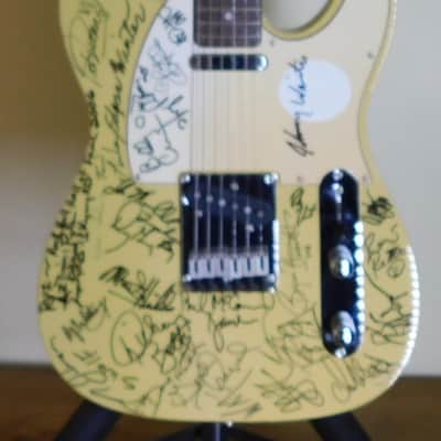 2007 Fender Squier Standard Series Telecaster Vintage White Signed By Rock Legends Artists! image 3