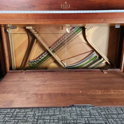 Essex EUP-111M Upright Piano * mfg 2002 in Korea * Free 1st Floor Delivery In NJ! * image 10